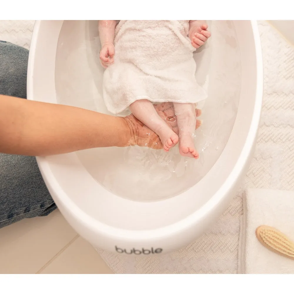 Bubble Baby Bath with Bath Seat - White
