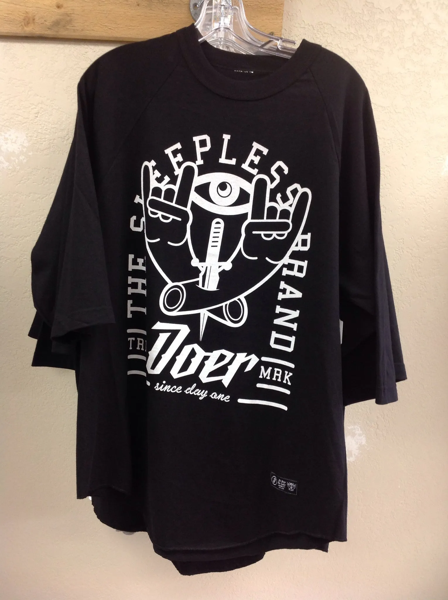 Doer The Sleepless Brand Raglan Baseball Tee