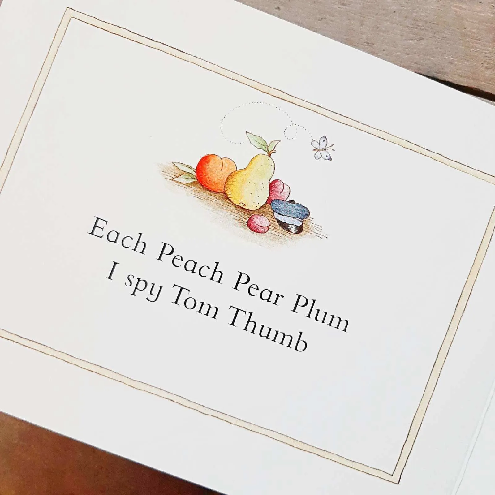 Each Peach Pear Plum - Janet and Allan Ahlberg