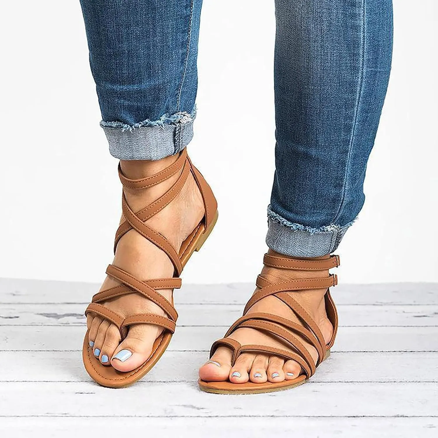 Strappy Sandals for Women Summer 2025 Summer Casual Flat Fisherman Sandals Fashion Cross Strappy Flat Sandal Beach Clip Toe Walking Flip Flops All Day Comfort