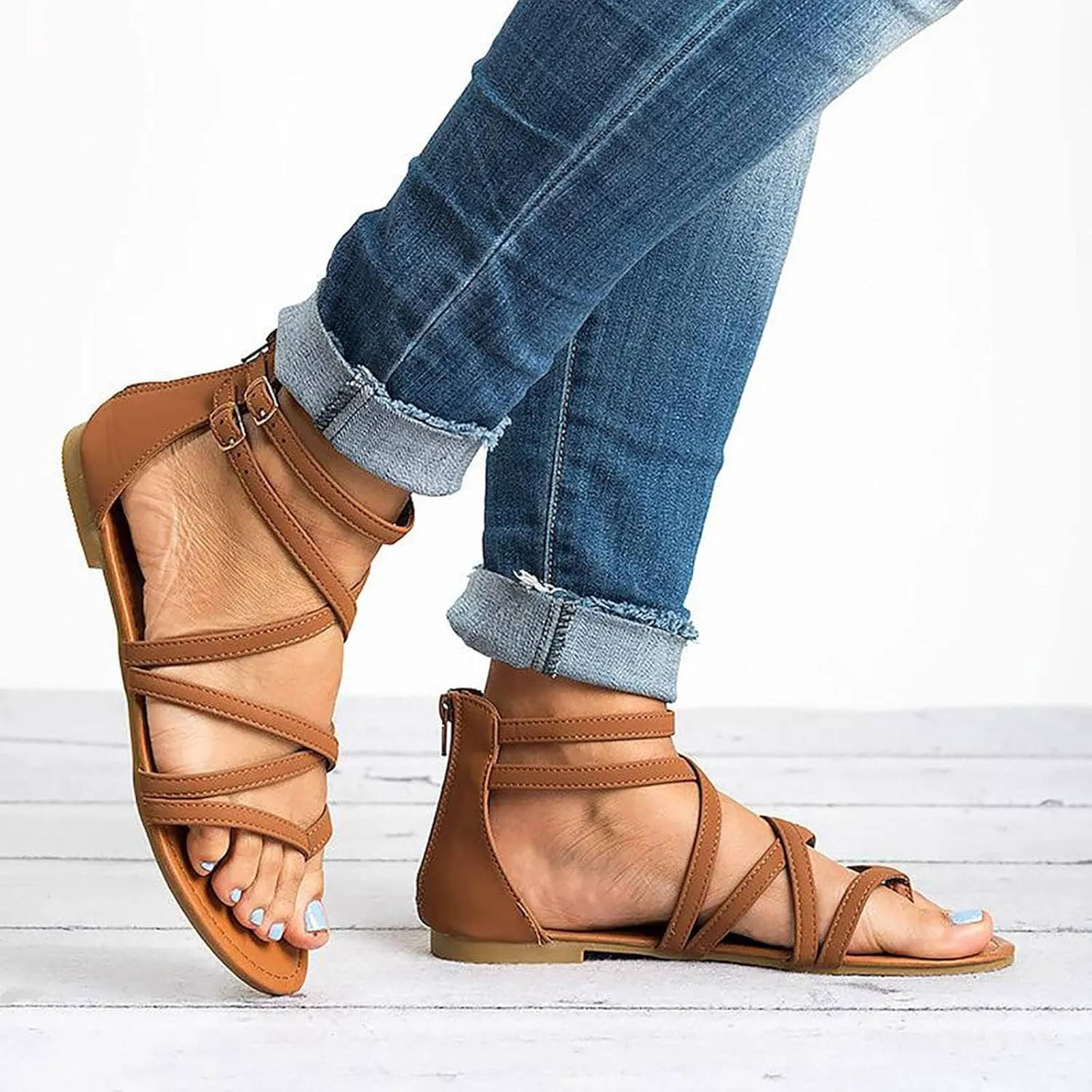 Strappy Sandals for Women Summer 2025 Summer Casual Flat Fisherman Sandals Fashion Cross Strappy Flat Sandal Beach Clip Toe Walking Flip Flops All Day Comfort